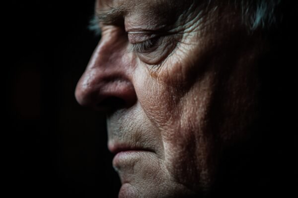 تغيرات الجلد مع تقدم العمر وفقدان الكولاجين والإيلاستين